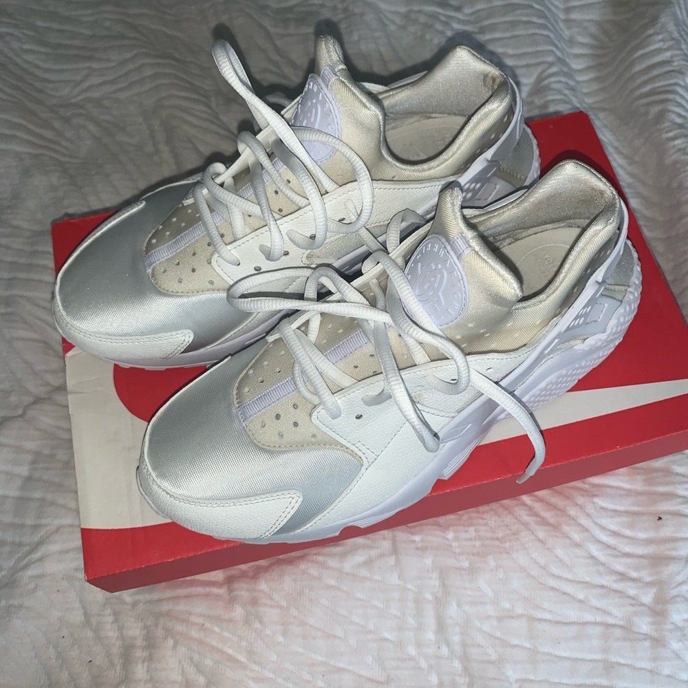 Women’s Nike Air Hurrache